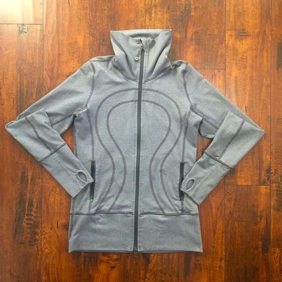 Lululemon In Stride Stripe Jacket - Picture 3 of 9